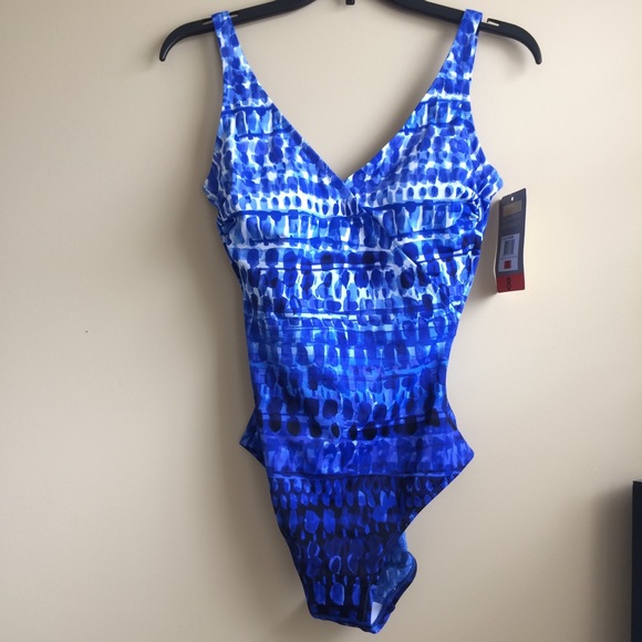 essentials by gottex